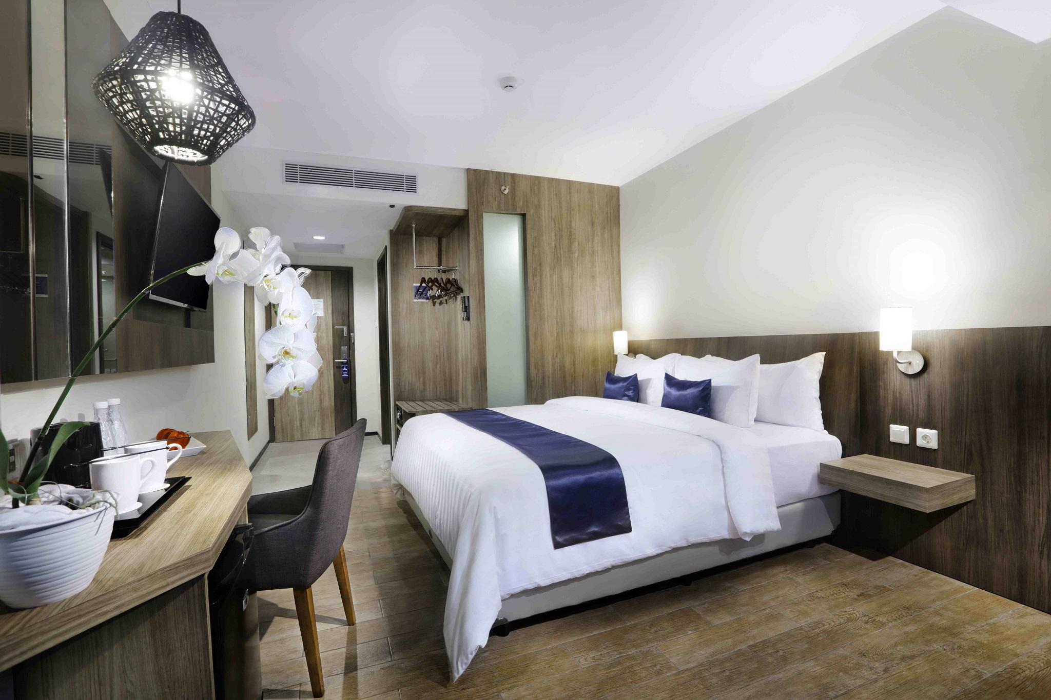 Aston Inn Pandanaran Semarang Exterior photo