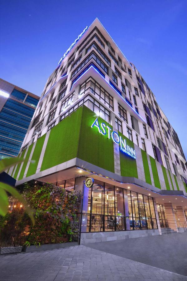 Aston Inn Pandanaran Semarang Exterior photo